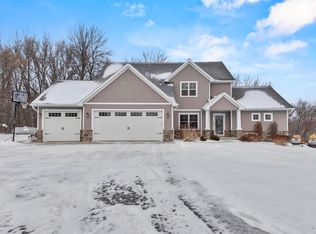 4982 Potters Xing, Pulaski, WI 54162