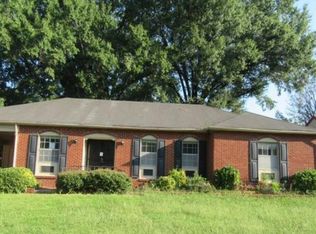 4830 Summerview Ave, Memphis, TN 38118