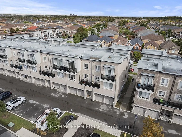 105 Kayla Cres #10 — Photo 39