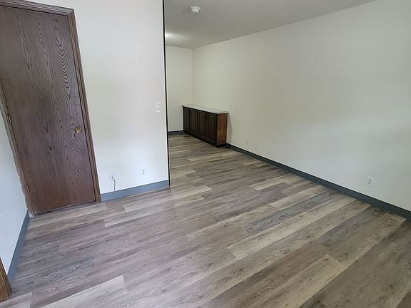 2nd image of 1304 W McCarty St #202