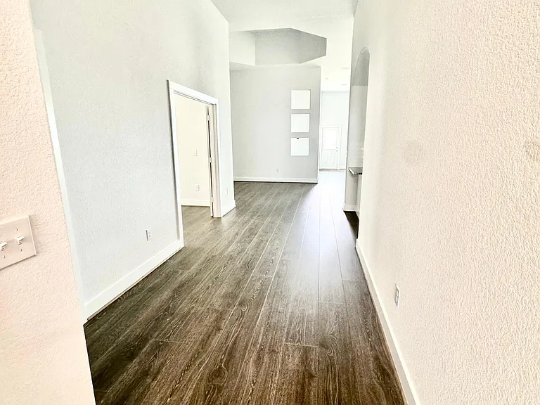 703 Durian Loop — Photo 10