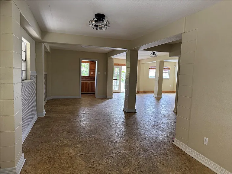 638A Warsaw St — Photo 22