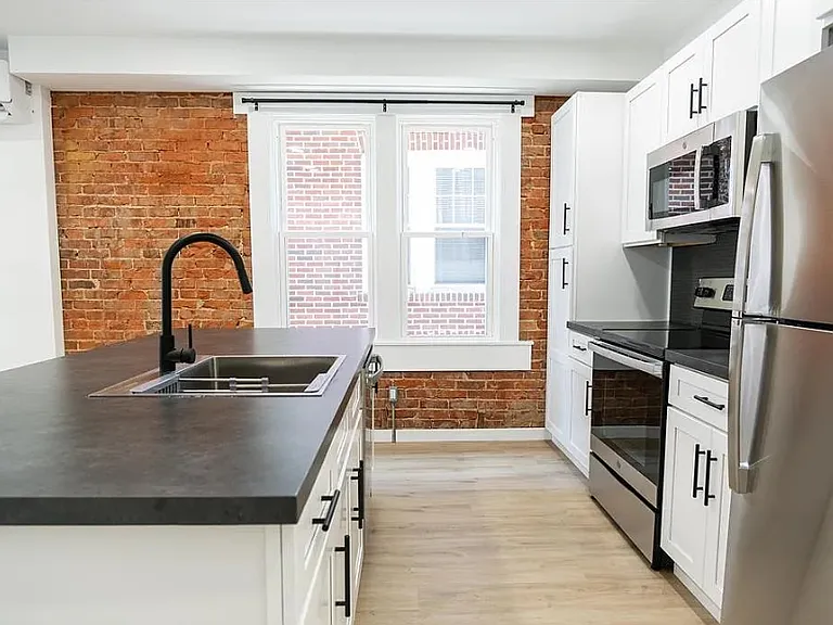 325 Strouse Ave #A — Photo 1