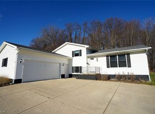 2130 Cranbrook Dr, Youngstown, OH