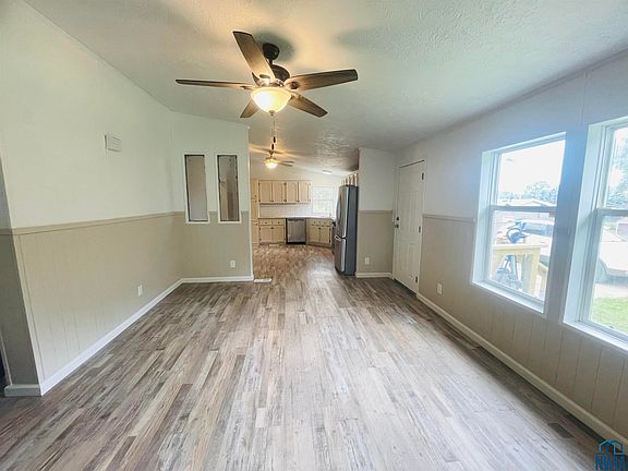 4th image of 1220 Saint Marys St