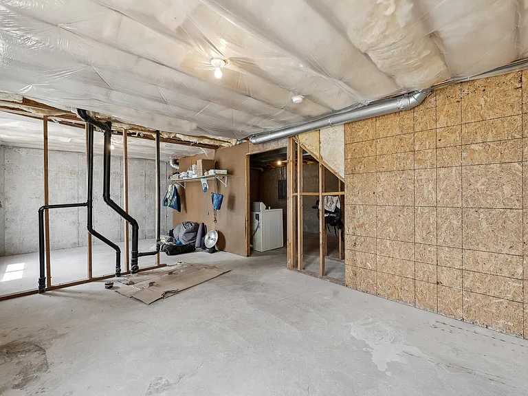 1884 Shepard Ln #1 — Photo 32