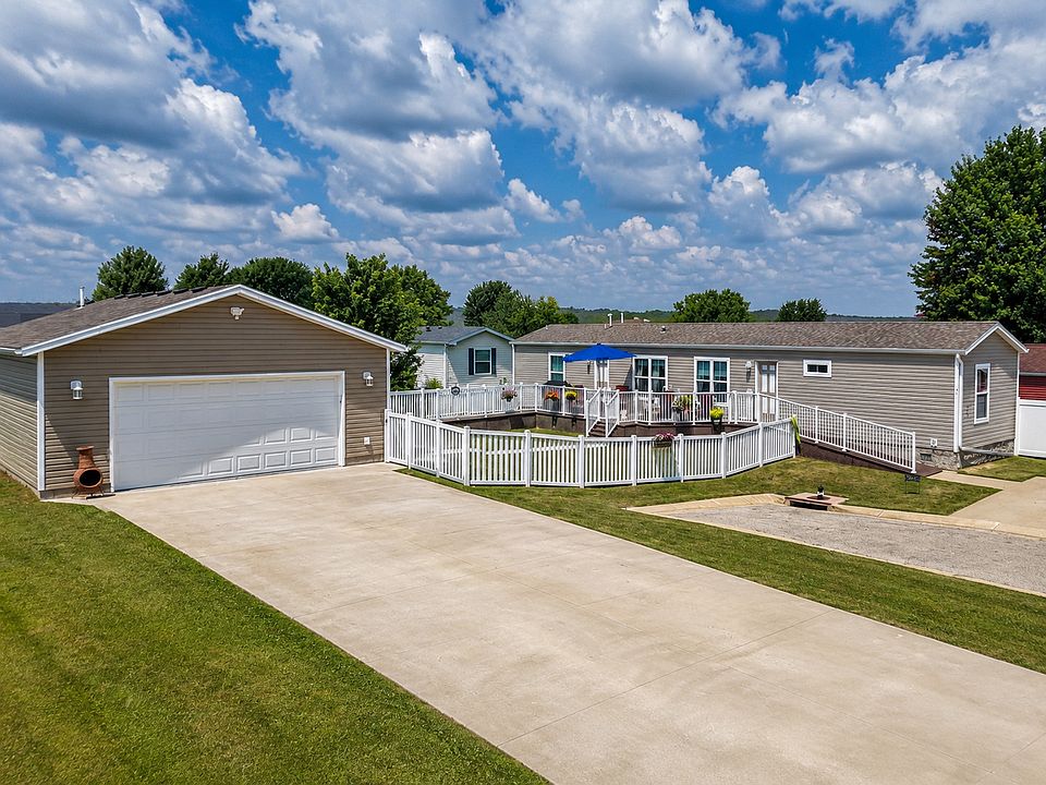 1st image of 4211 Daffodil Ave SE