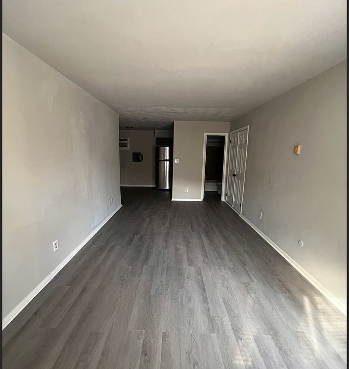 1st image of 8426 Tidewater Dr #20