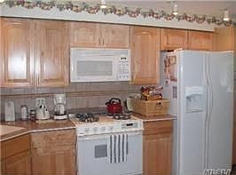 2nd image of 19419 Dunton Ave