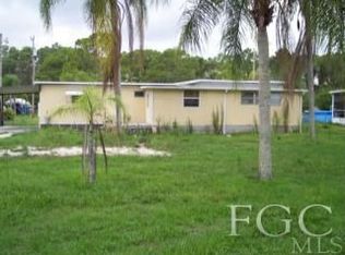 18400 Wayne Dr, North Fort Myers, FL 33917