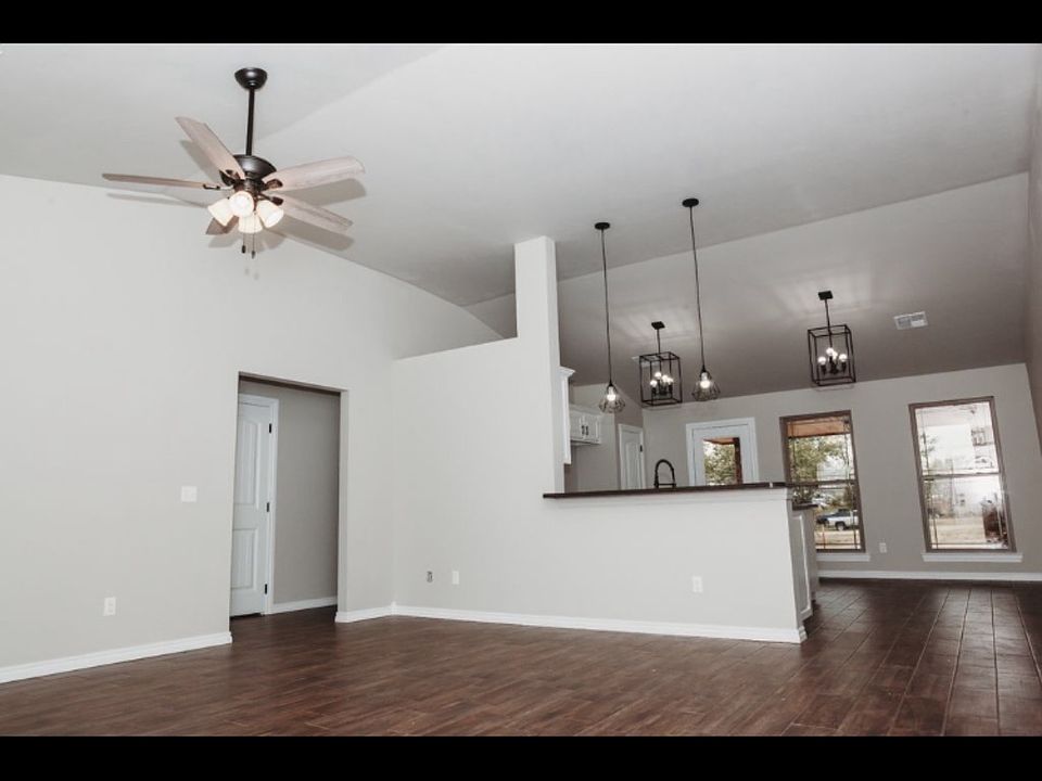 1st image of 152 Bonita Dr