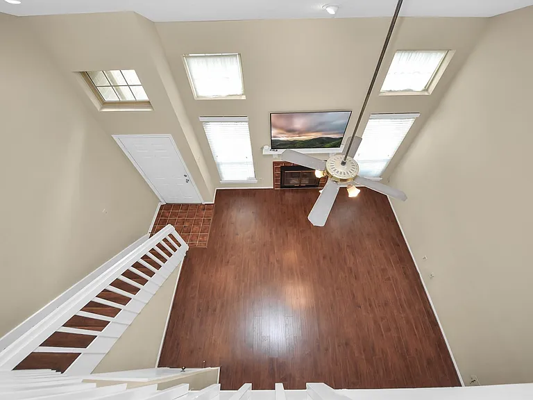 1022 Memorial Village Dr — Photo 21