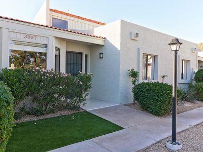 3057 E Cannon Dr, Phoenix, AZ, 85028