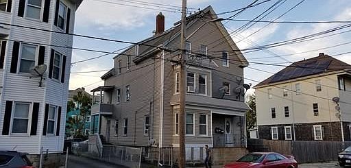 2nd image of 135 Tallman St