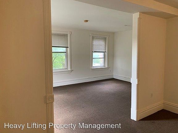 3rd image of 1312 Derry St APT 301