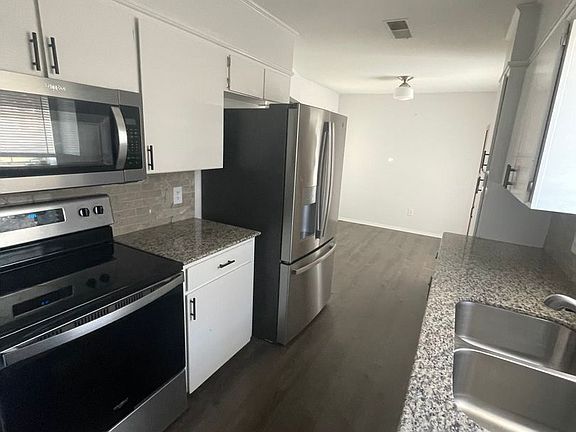 3rd image of 4801 Gen. Ewell Dr