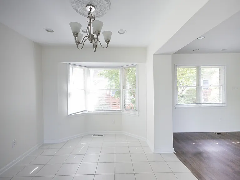 1521 Margaret Ct — Photo 5