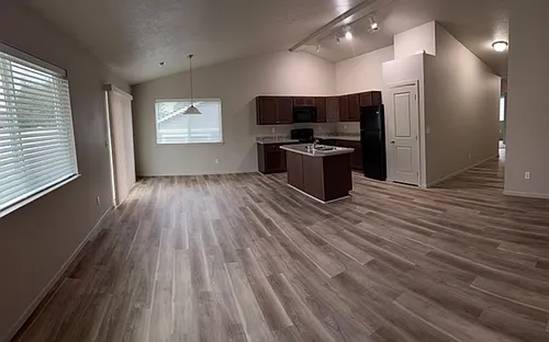 Floor plan 828
