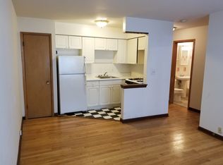 1579 Farwell, Milwaukee, WI 53202
