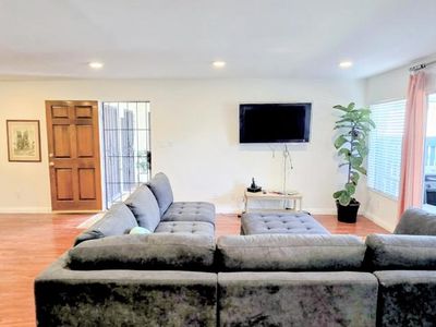5700 Etiwanda Ave Unit 123, Tarzana, CA, 91356