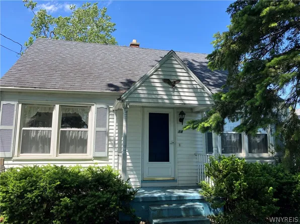 14 Hemenway Rd, Cheektowaga, NY 14225