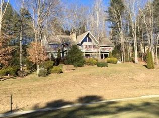 951 N Club Blvd, Lake Toxaway, NC 28747