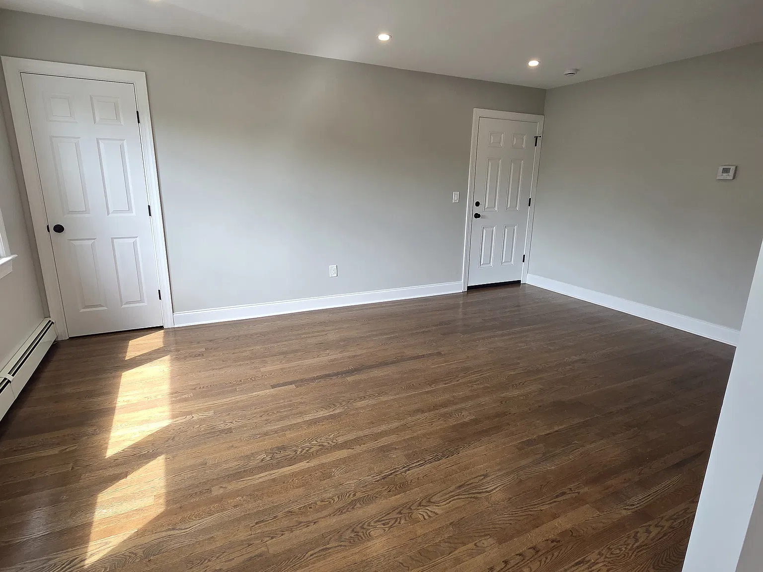 3 bed, 1.5 bath, $3,200 — Photo 4