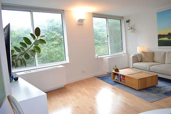 Rented by Tabak Real Estate | media 17