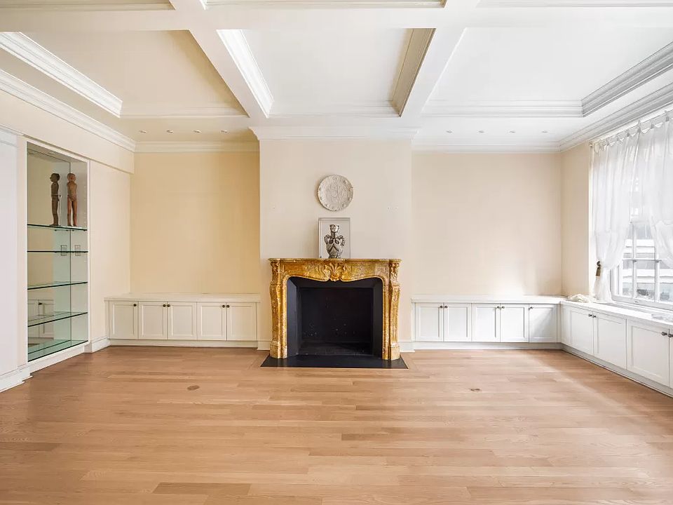 1st image of 130 E 67th St #6C