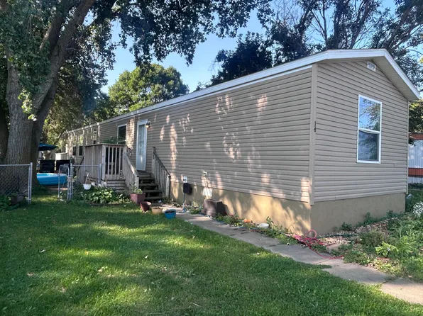 1901 Loma Linda Dr Lot 14, Mitchell, SD 57301