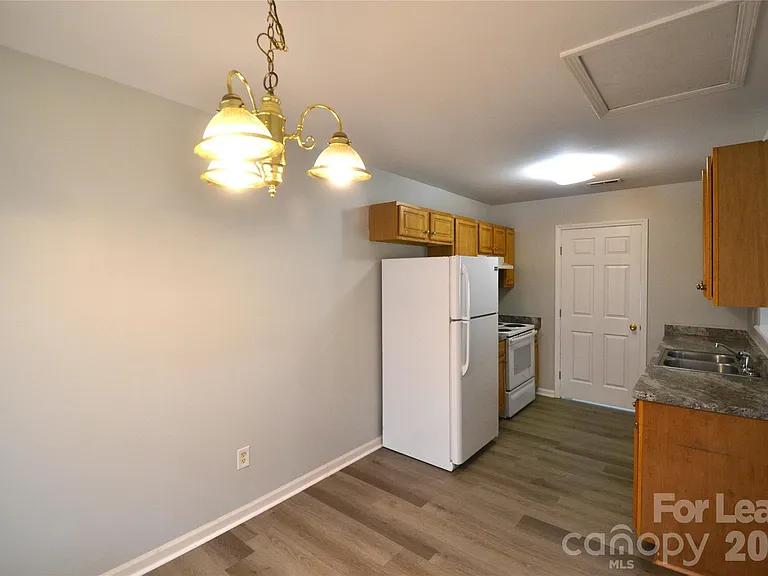 4638 Palm Breeze Ln — Photo 7