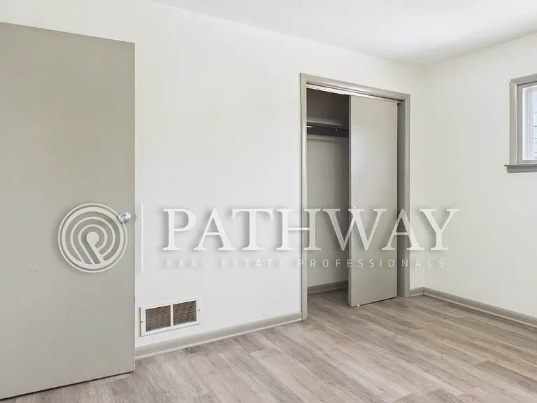 22199 Energy Hwy #2 — Photo 9