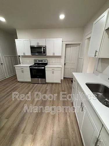 1207 N Columbus St Photo 1