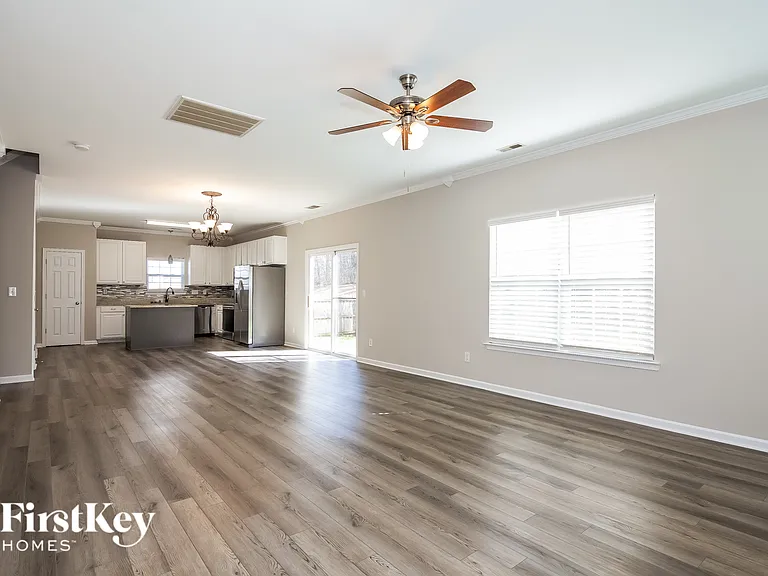 2024 Pheasant Glen Rd — Photo 3