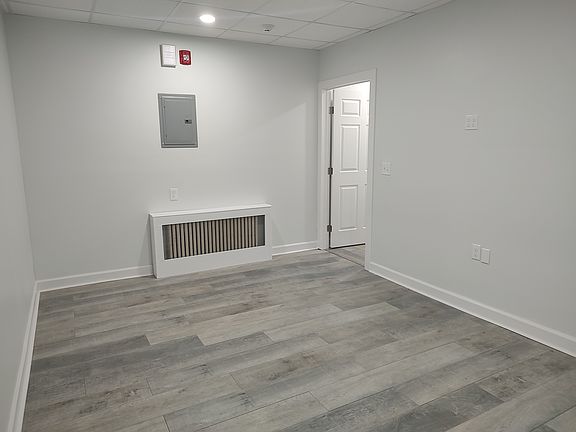5th image of 162 Hamilton Ave #1