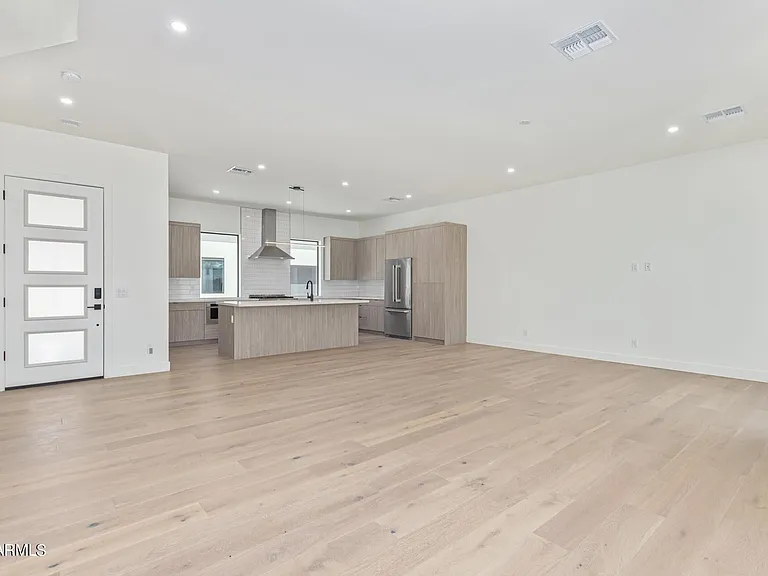 1625 E Lamar Rd #1 — Photo 17