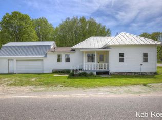 4010 N Grow Rd, Stanton, MI 48888