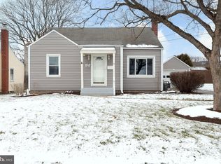 121 Harvey St, Pleasant Gap, PA 16823