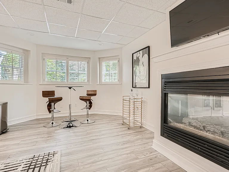3362 Mathieson Dr NE — Photo 22