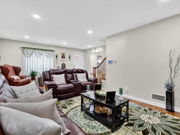 870 Passaic Avenue image 8 of 25