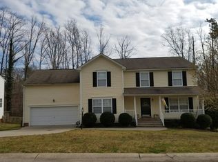 2113 Holding Pond Ln, Midlothian, VA 23112