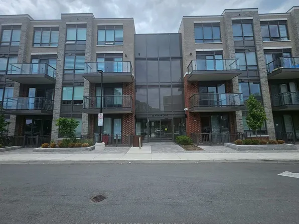65 Attmar Dr #257, Brampton, ON L6P 2R4
