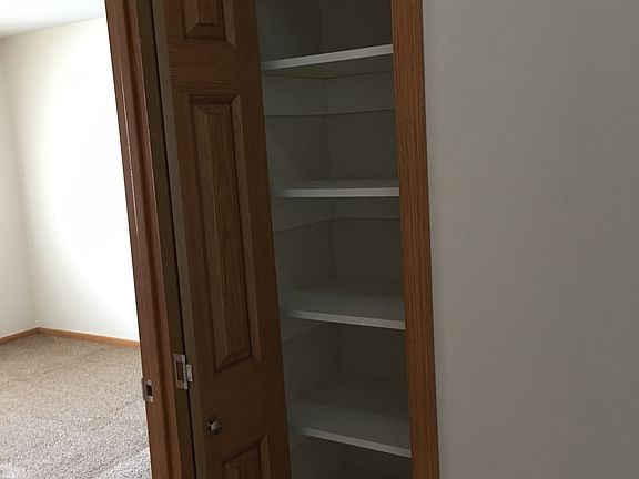 4th image of 110 N Van Buren Ave #202 W
