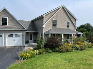 7 Watts Farm Way, Falmouth, ME 04105