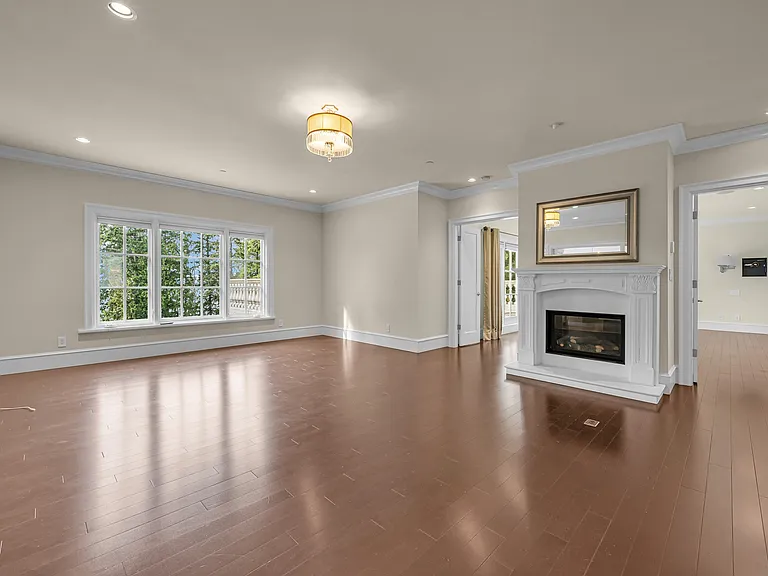6089 Gleneagles Dr — Photo 7