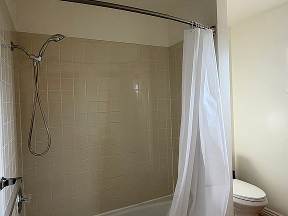 5th image of 3456 Rhoda Ave #A