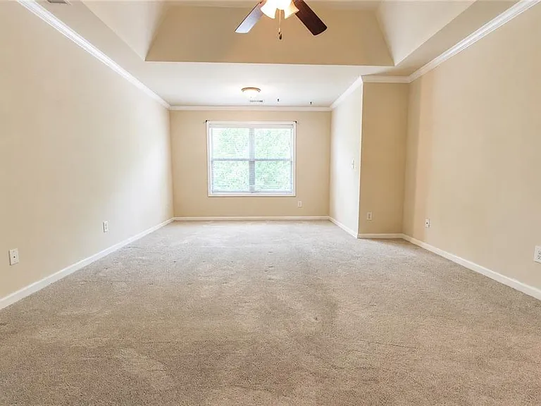 5817 Park Point — Photo 38