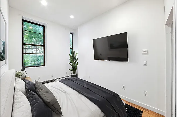 Rented by Corcoran | media 13