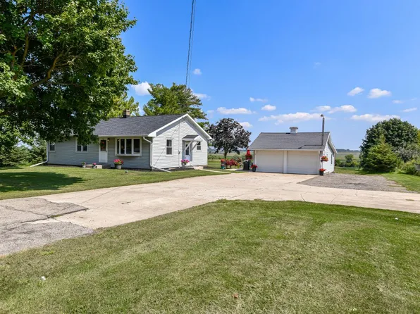 5025 69th DRIVE, Union Grove, WI 53182