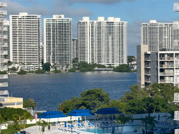 230 174th St APT 911, Sunny Isles Beach, FL 33160